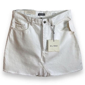 White Denim Mini Skirt Women's Size 8/29 White Frayed Hem